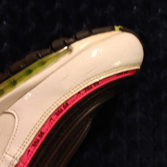 Nike Air max.. size 9 men's. White/pink/blck/lime - Picture 6 of 8